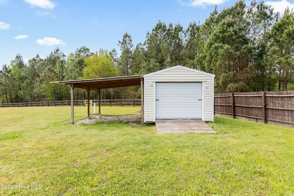 $2,000 | 214 Tall Tree Court, Maysville, NC 28555