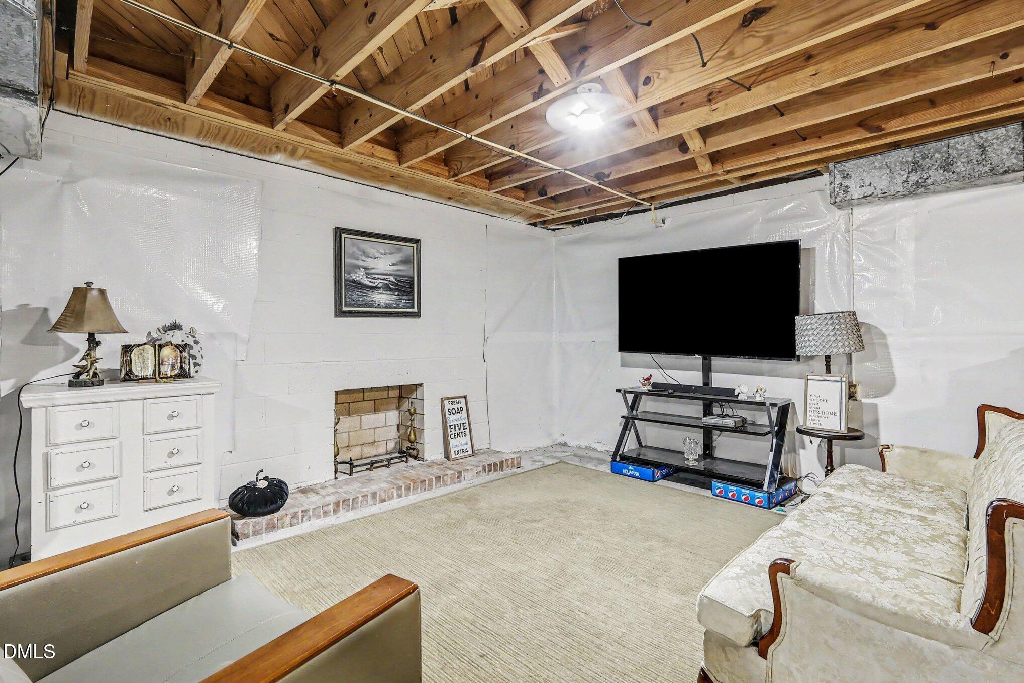 2555 Nutbush Road Henderson, NC 27537 - Photo 16 of 36