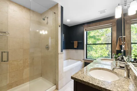 $580,000 | 1803 West Huron Street, Unit 2, Chicago, IL 60622