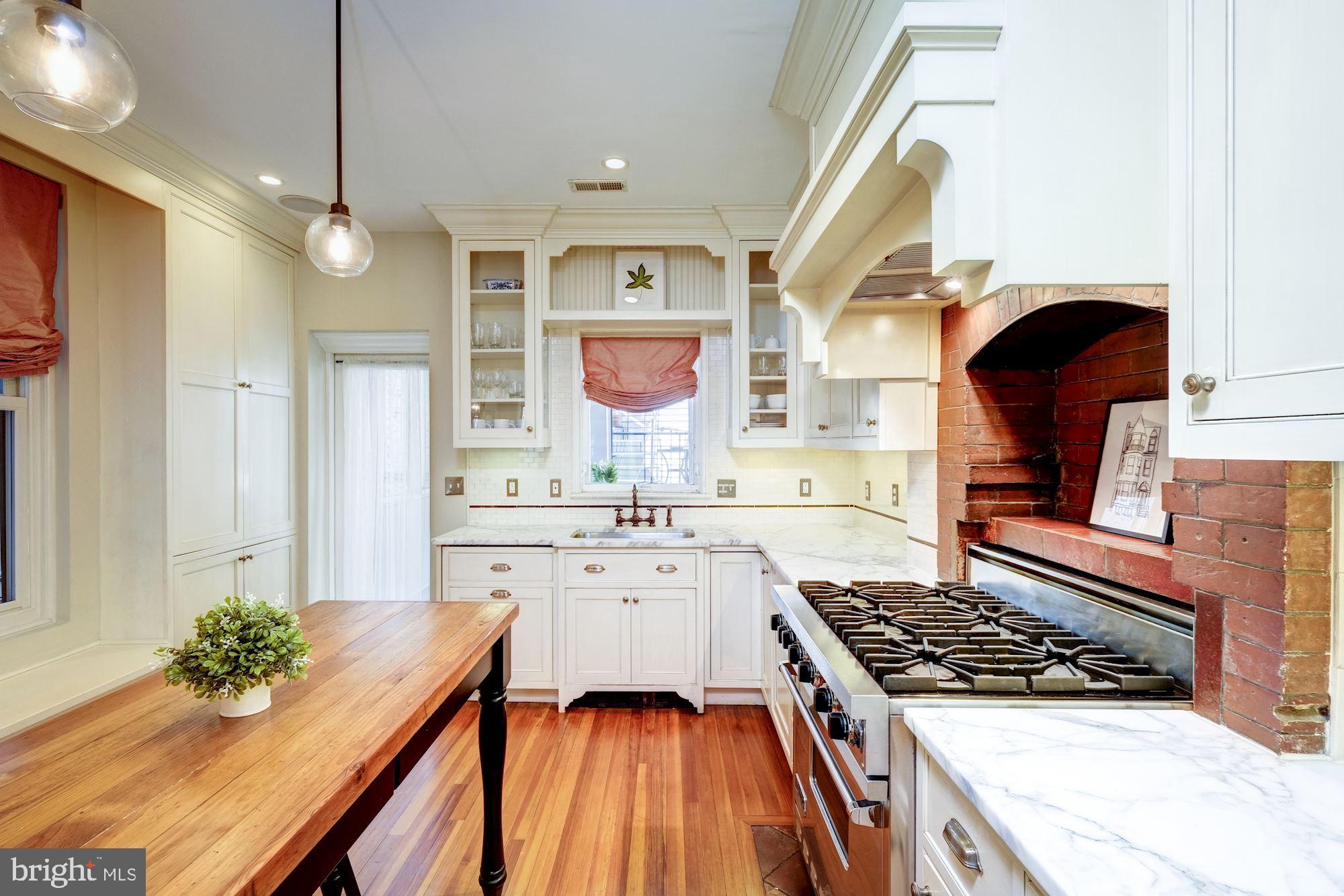 1008 East Capitol Street Northeast Washington, DC 20003 - Photo 8 of 24 Gourmet Kitchen