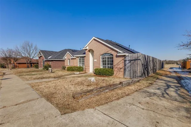 $299,900 | 1236 Jessica Lane, Mesquite, TX 75149