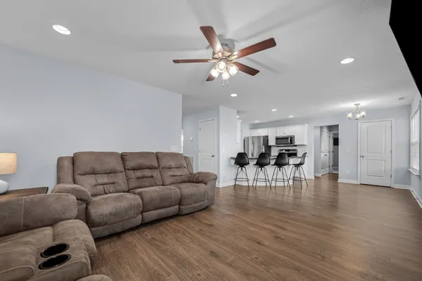 $454,900 | 3042 Ronstadt Drive, Christiana, TN 37037