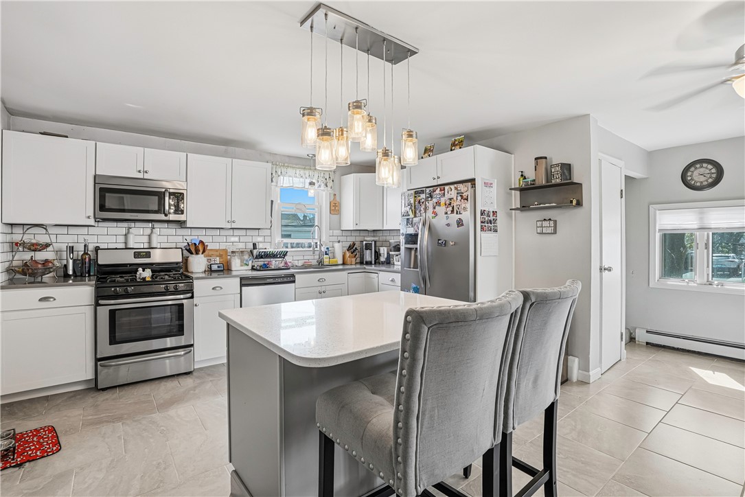 353 High Street Cumberland, RI 02864 - Photo 5 of 50