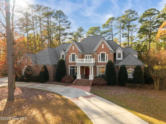 $1,250,000 | 516 Chesapeake Place, Greenville, NC 27858