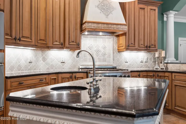 $1,250,000 | 516 Chesapeake Place, Greenville, NC 27858