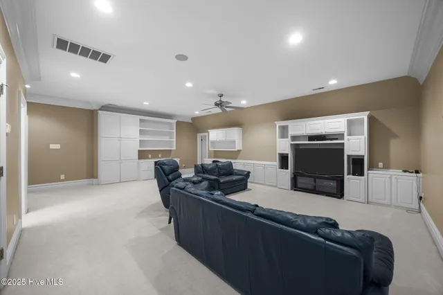 $1,250,000 | 516 Chesapeake Place, Greenville, NC 27858