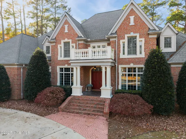 $1,250,000 | 516 Chesapeake Place, Greenville, NC 27858