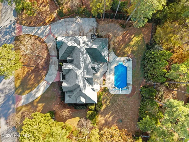 $1,250,000 | 516 Chesapeake Place, Greenville, NC 27858