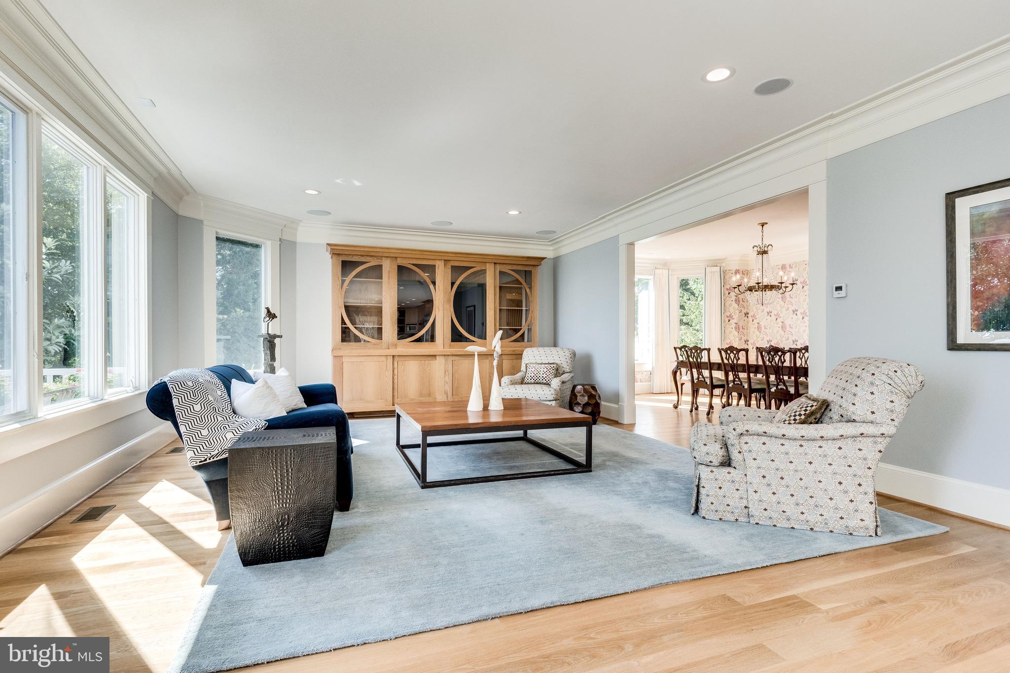 7801 Southdown Road Alexandria, VA 22308 - Photo 14 of 46 Light-filled, spacious family room