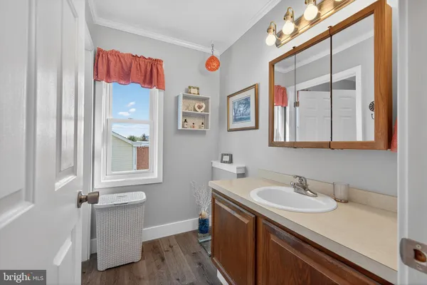 $275,000 | 1204 Brown Street, Wilmington, DE 19805
