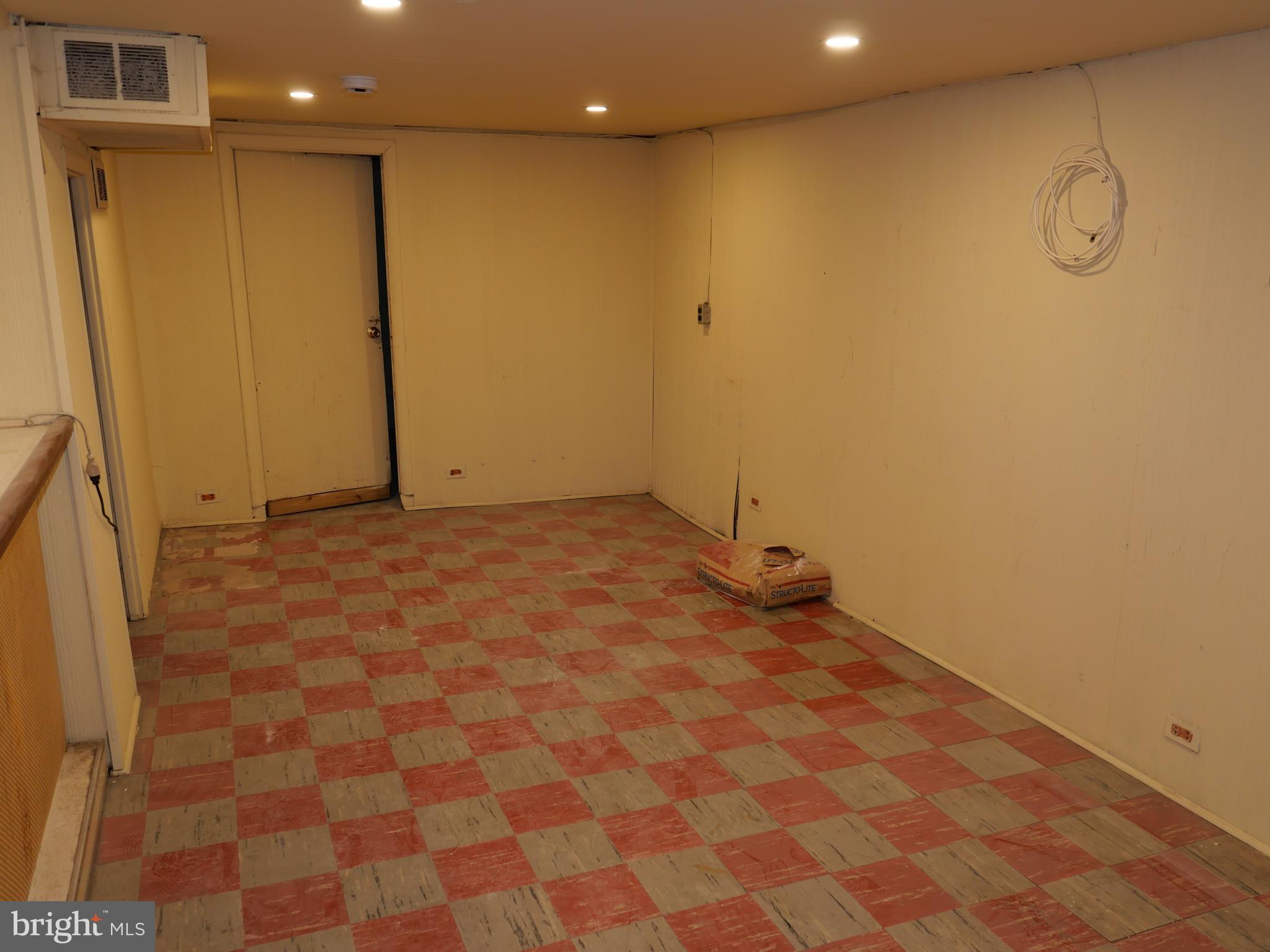 240 Barclay Road Upper Darby, PA 19082 - Photo 21 of 24 Lower Level