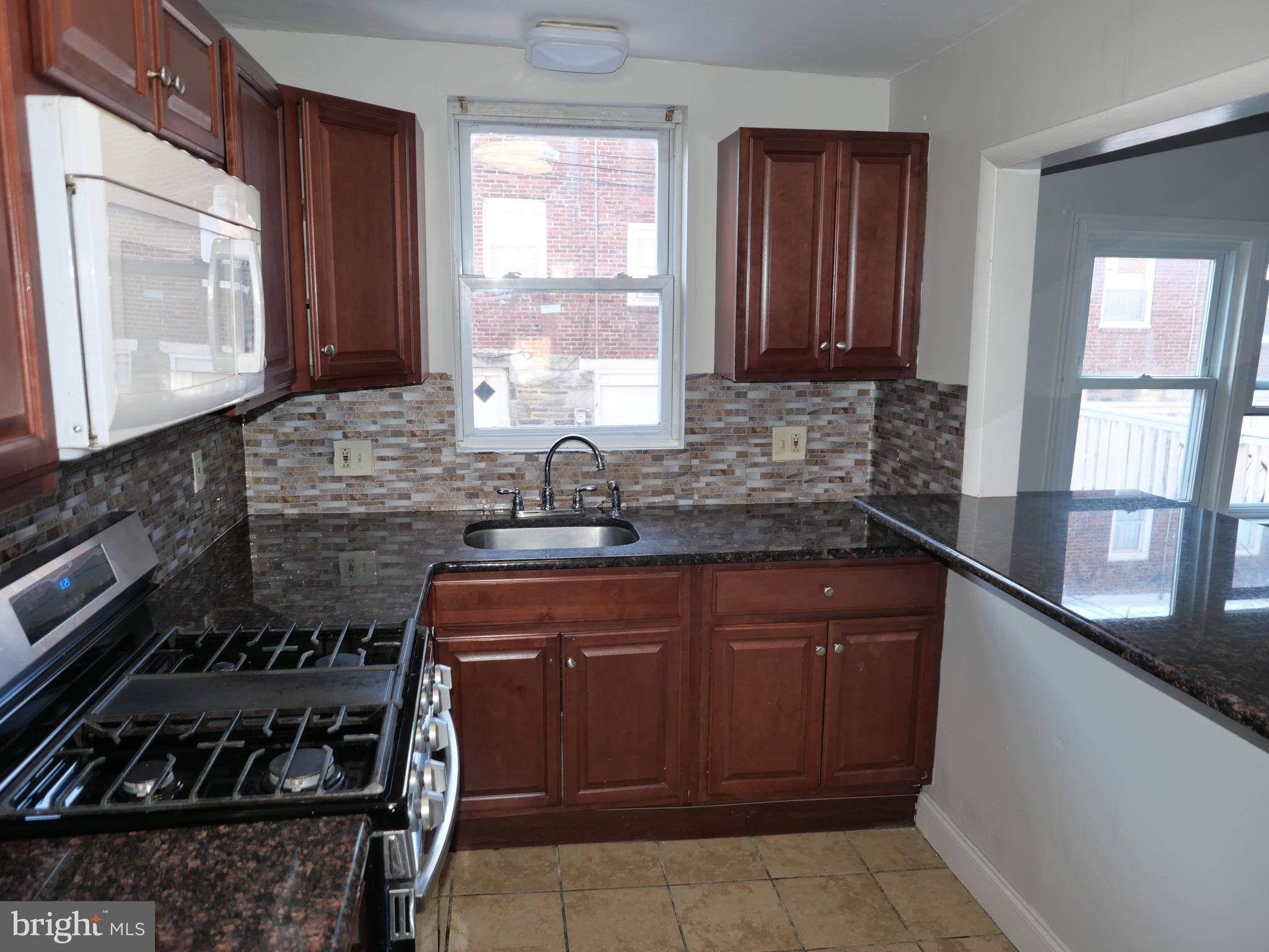 240 Barclay Road Upper Darby, PA 19082 - Photo 8 of 24 Kitchen