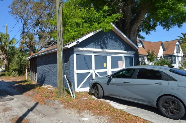$975,000 | 2800 Dartmouth Avenue North, St. Petersburg, FL 33713