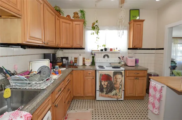 $975,000 | 2800 Dartmouth Avenue North, St. Petersburg, FL 33713