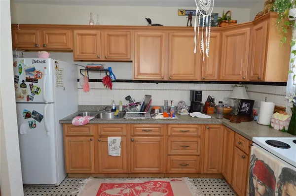 $975,000 | 2800 Dartmouth Avenue North, St. Petersburg, FL 33713