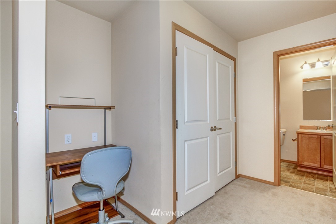 204 195th Place Southwest Bothell, WA 98012 - Photo 14 of 16