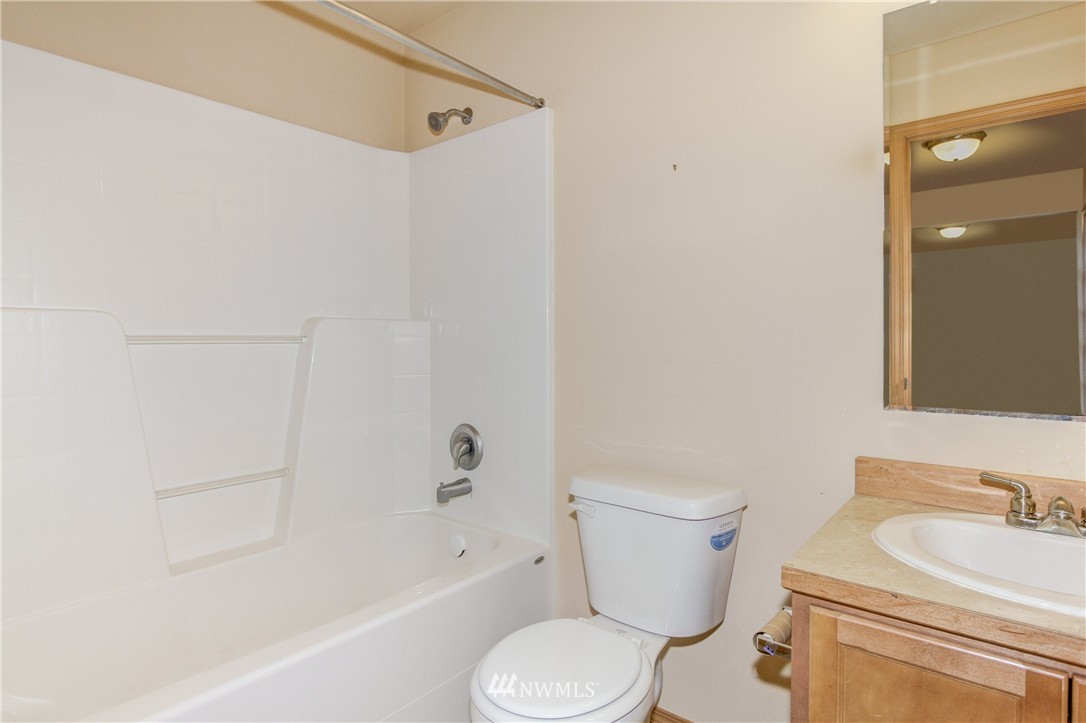 204 195th Place Southwest Bothell, WA 98012 - Photo 16 of 16