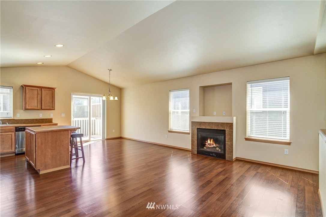 204 195th Place Southwest Bothell, WA 98012 - Photo 3 of 16