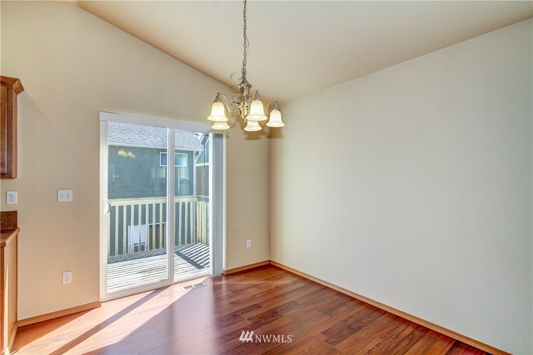 204 195th Place Southwest Bothell, WA 98012 - Photo 4 of 16