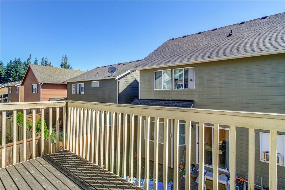 204 195th Place Southwest Bothell, WA 98012 - Photo 5 of 16