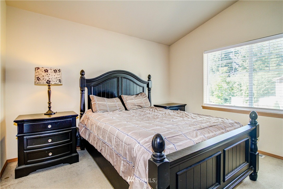 204 195th Place Southwest Bothell, WA 98012 - Photo 8 of 16