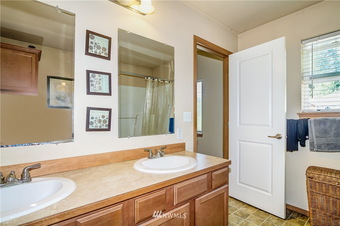 204 195th Place Southwest Bothell, WA 98012 - Photo 9 of 16