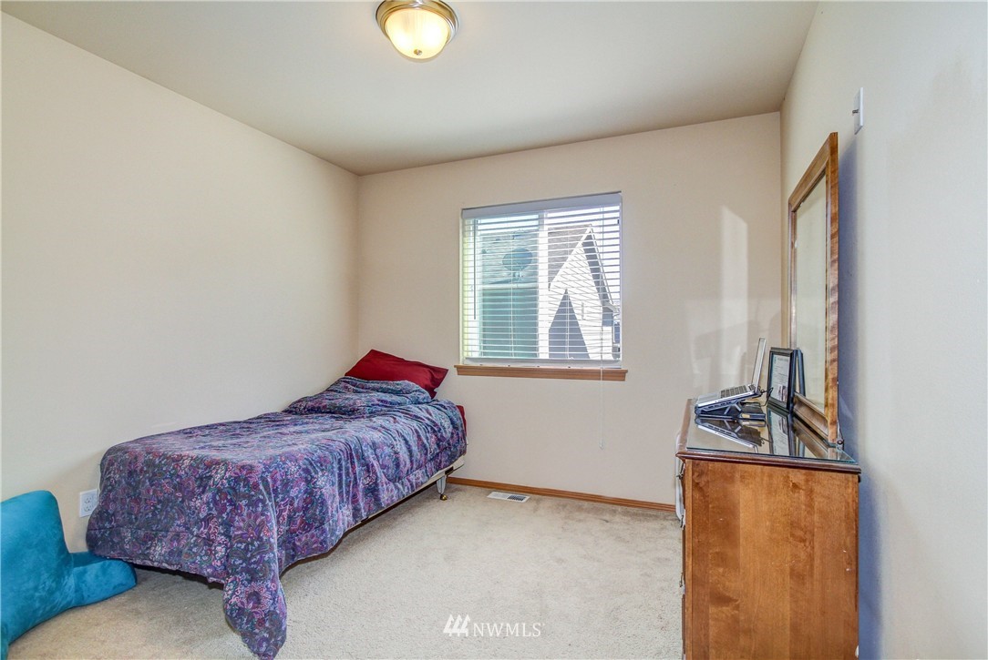 204 195th Place Southwest Bothell, WA 98012 - Photo 10 of 16