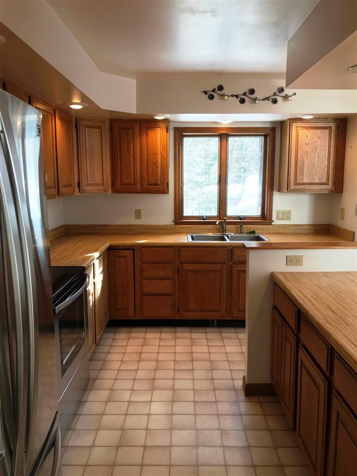 14 Butternut Road Grantham, NH 03753 - Photo 2 of 32