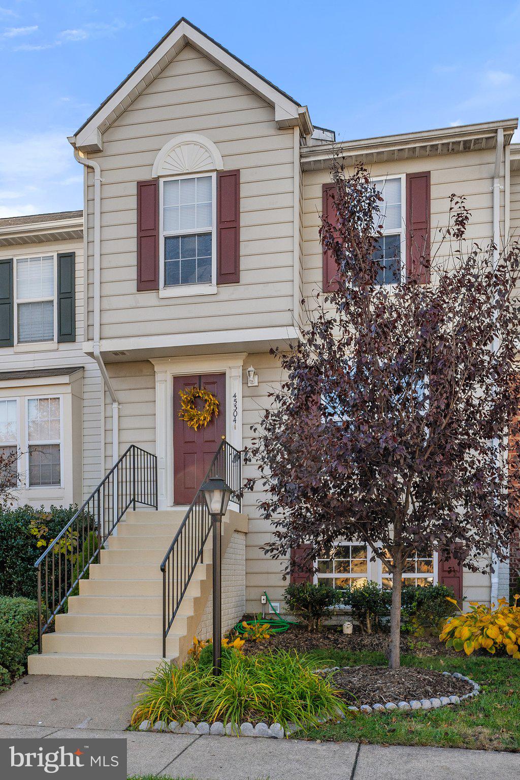 45304 Gable Square Sterling, VA 20164 - Photo 1 of 28 Delightful townhome w/ fully fenced backyard!