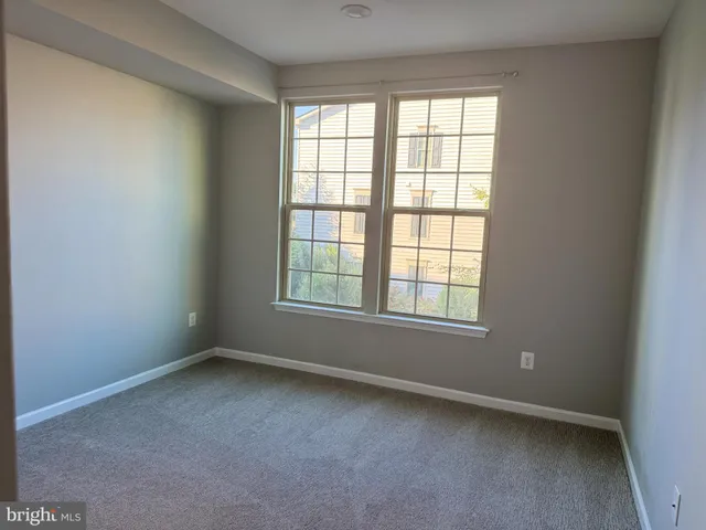 $384,900 | 5826 Oakdale Vlg Road, Ijamsville, MD 21754