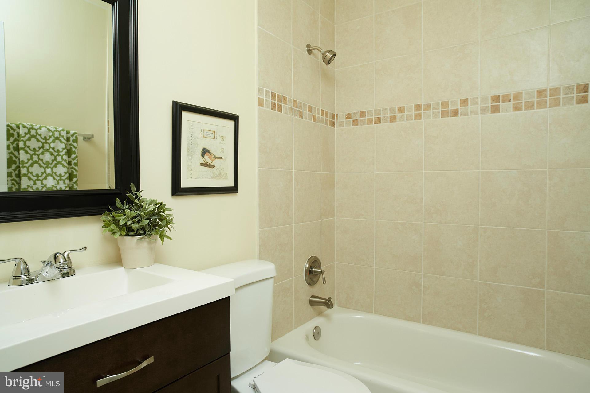 420 Torrington Place Silver Spring, MD 20901 - Photo 14 of 30 Bath
