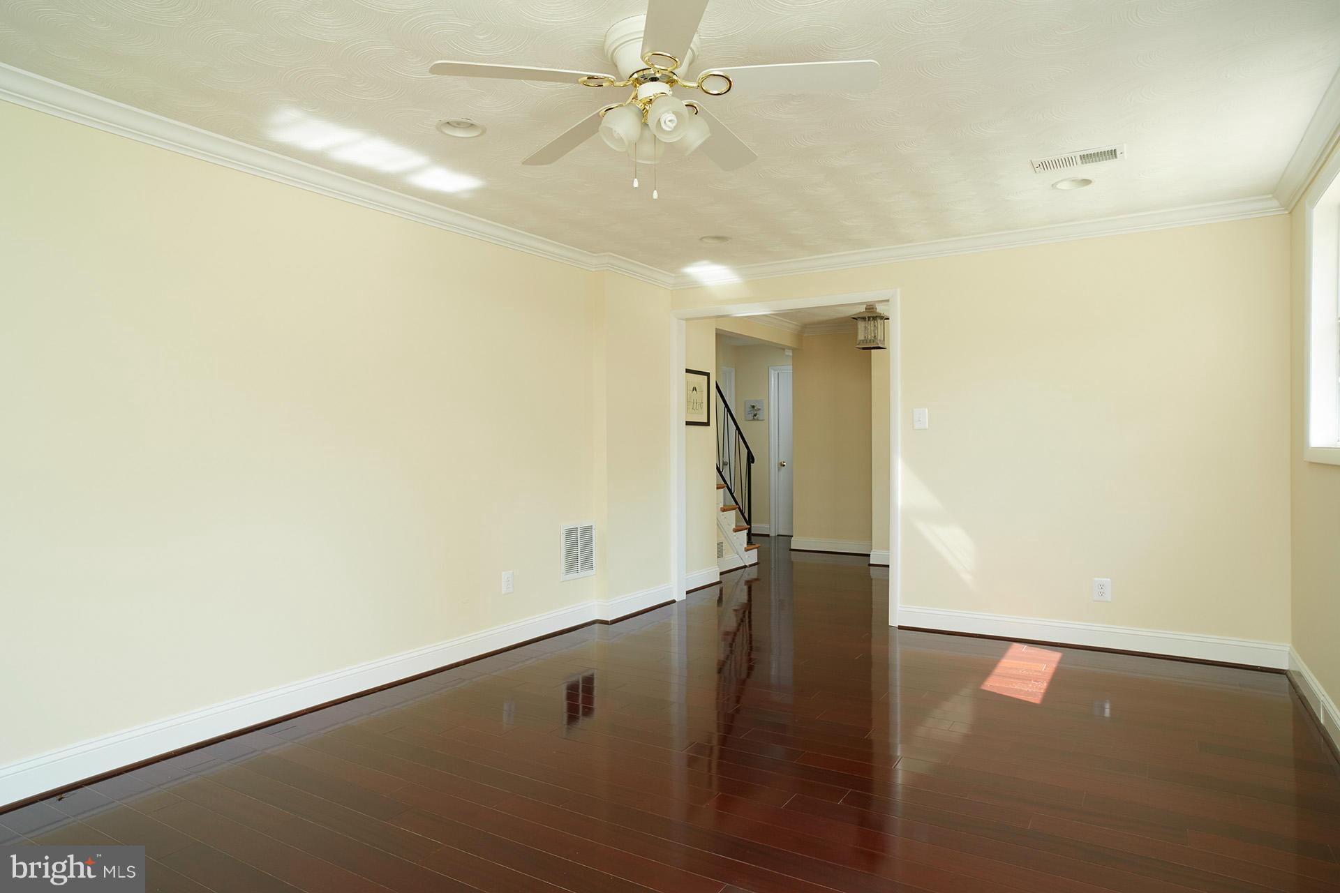 420 Torrington Place Silver Spring, MD 20901 - Photo 20 of 30 Family Room