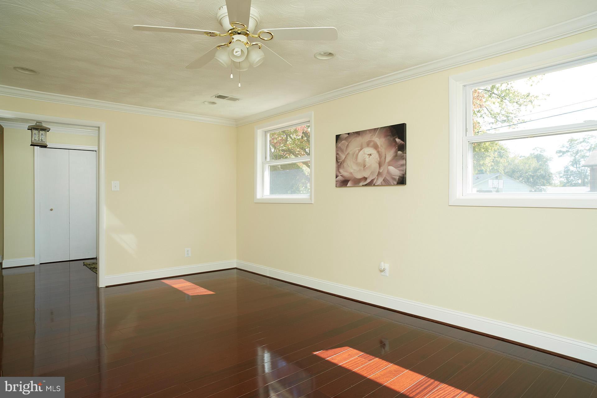 420 Torrington Place Silver Spring, MD 20901 - Photo 21 of 30 Family Room
