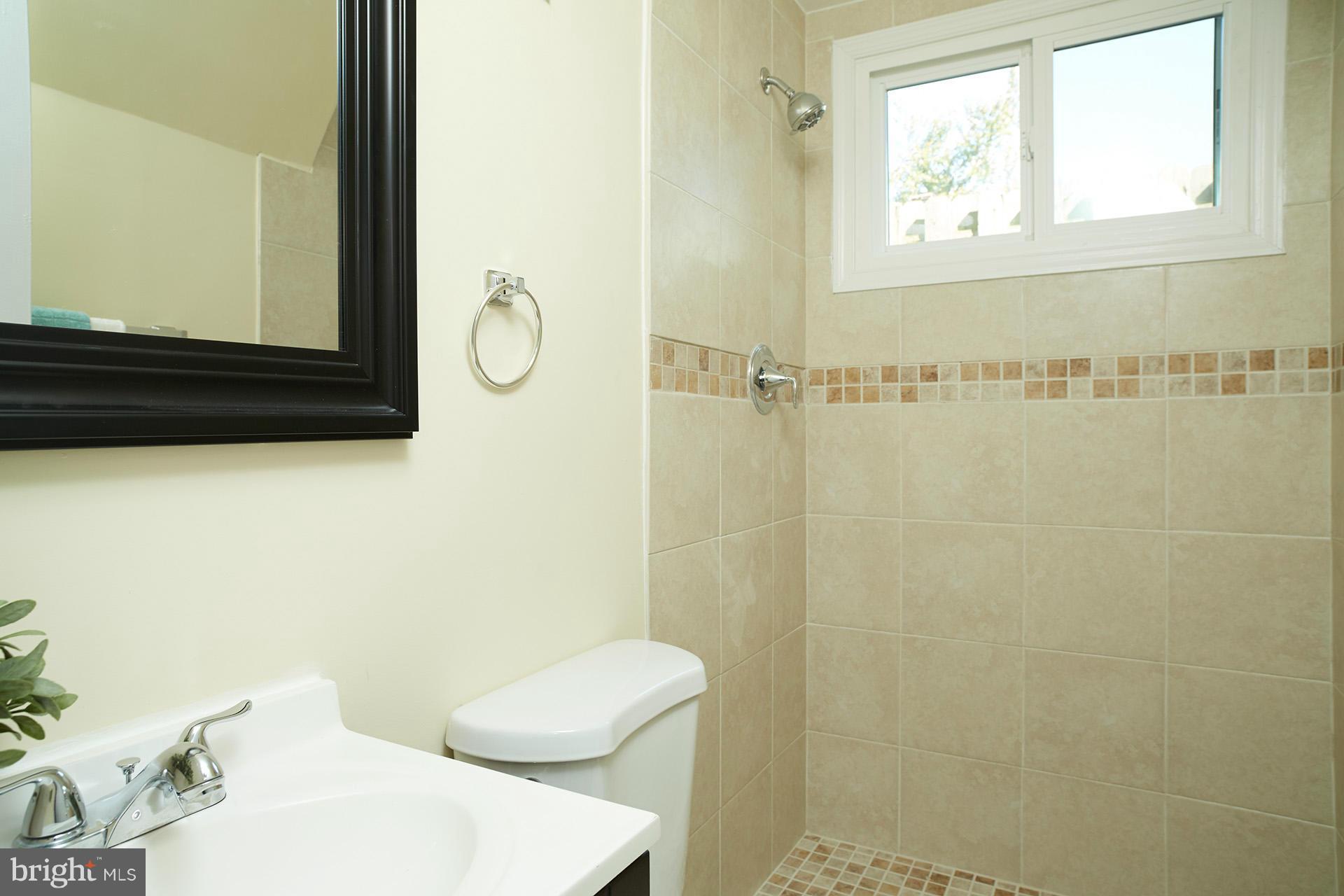 420 Torrington Place Silver Spring, MD 20901 - Photo 23 of 30 Bath