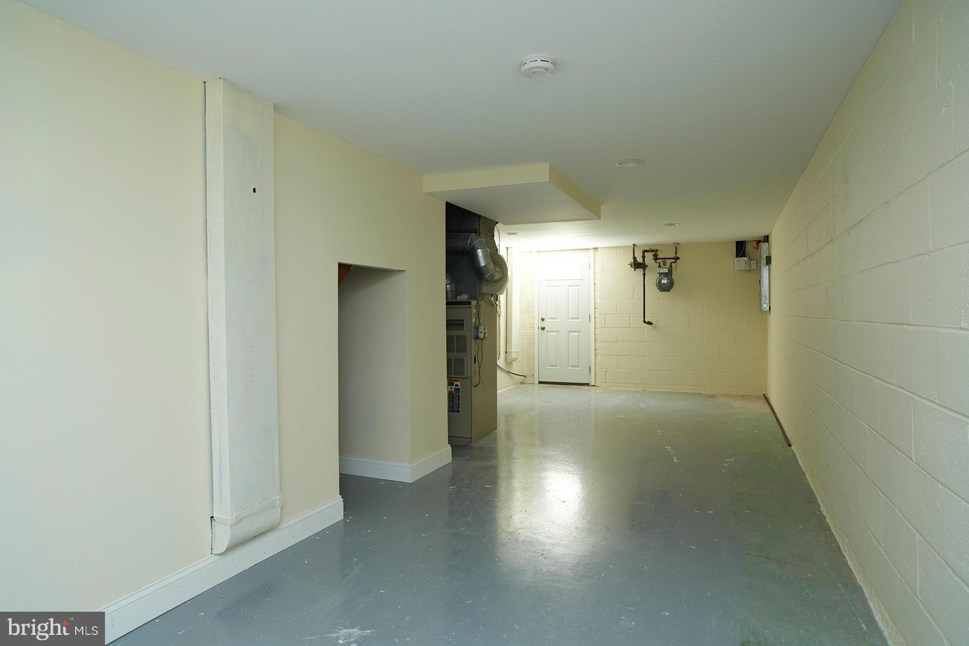 420 Torrington Place Silver Spring, MD 20901 - Photo 29 of 30 Interior (General)