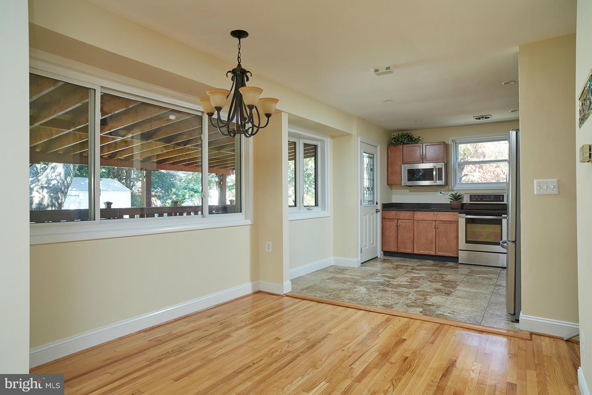 420 Torrington Place Silver Spring, MD 20901 - Photo 5 of 30 Dining Room