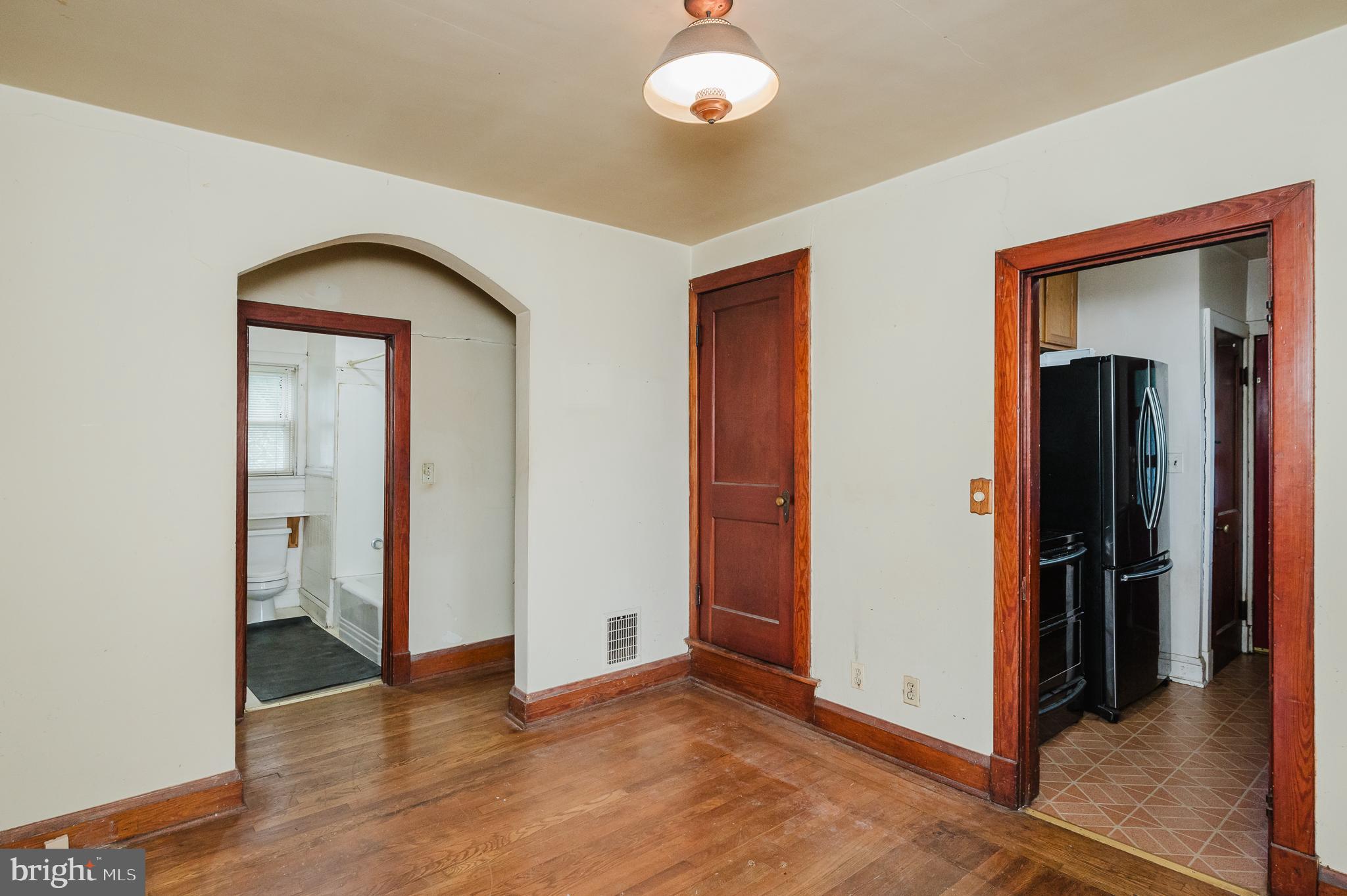 501 Middle River Road Baltimore, MD 21220 - Photo 7 of 39