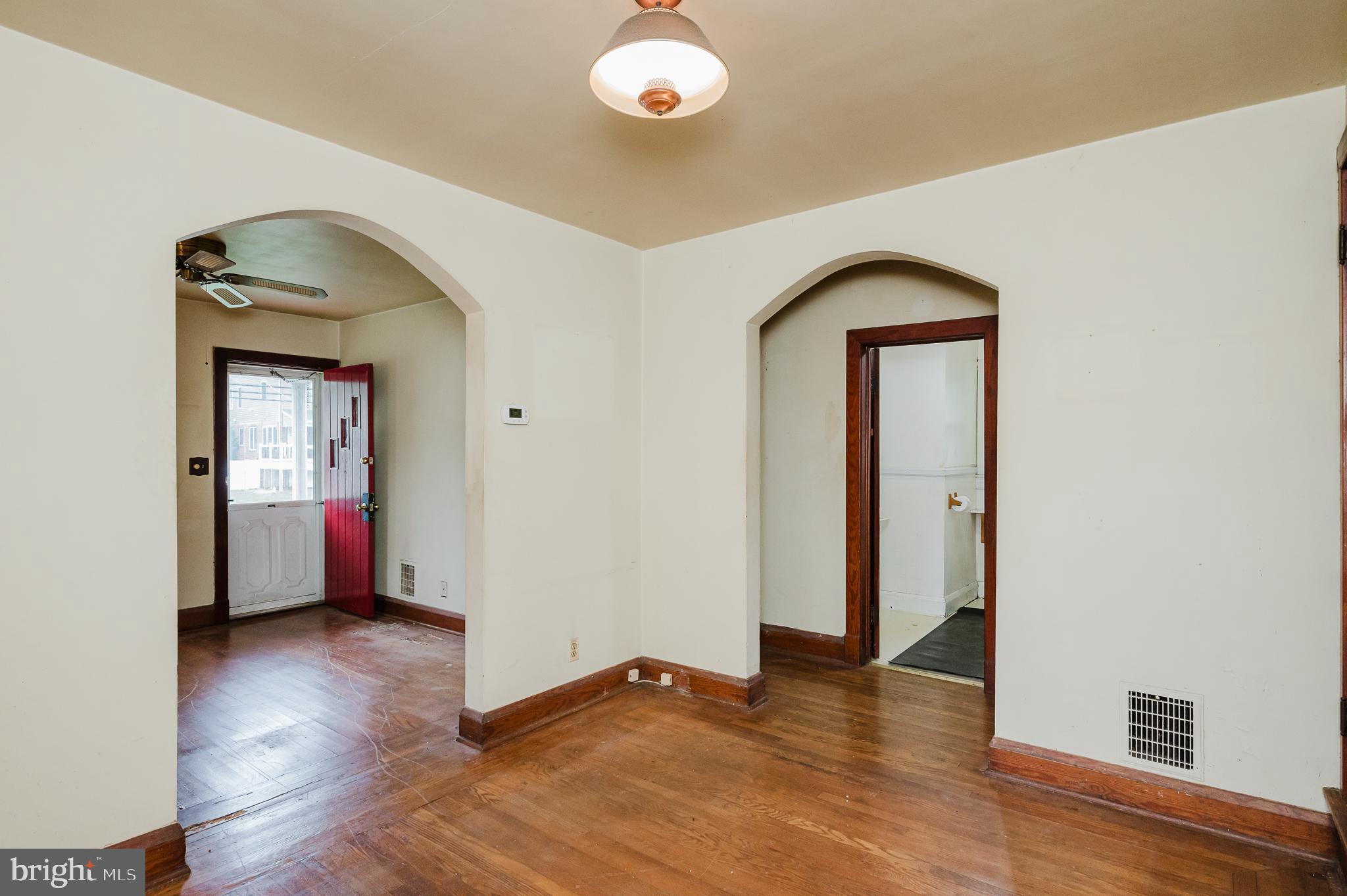 501 Middle River Road Baltimore, MD 21220 - Photo 8 of 39