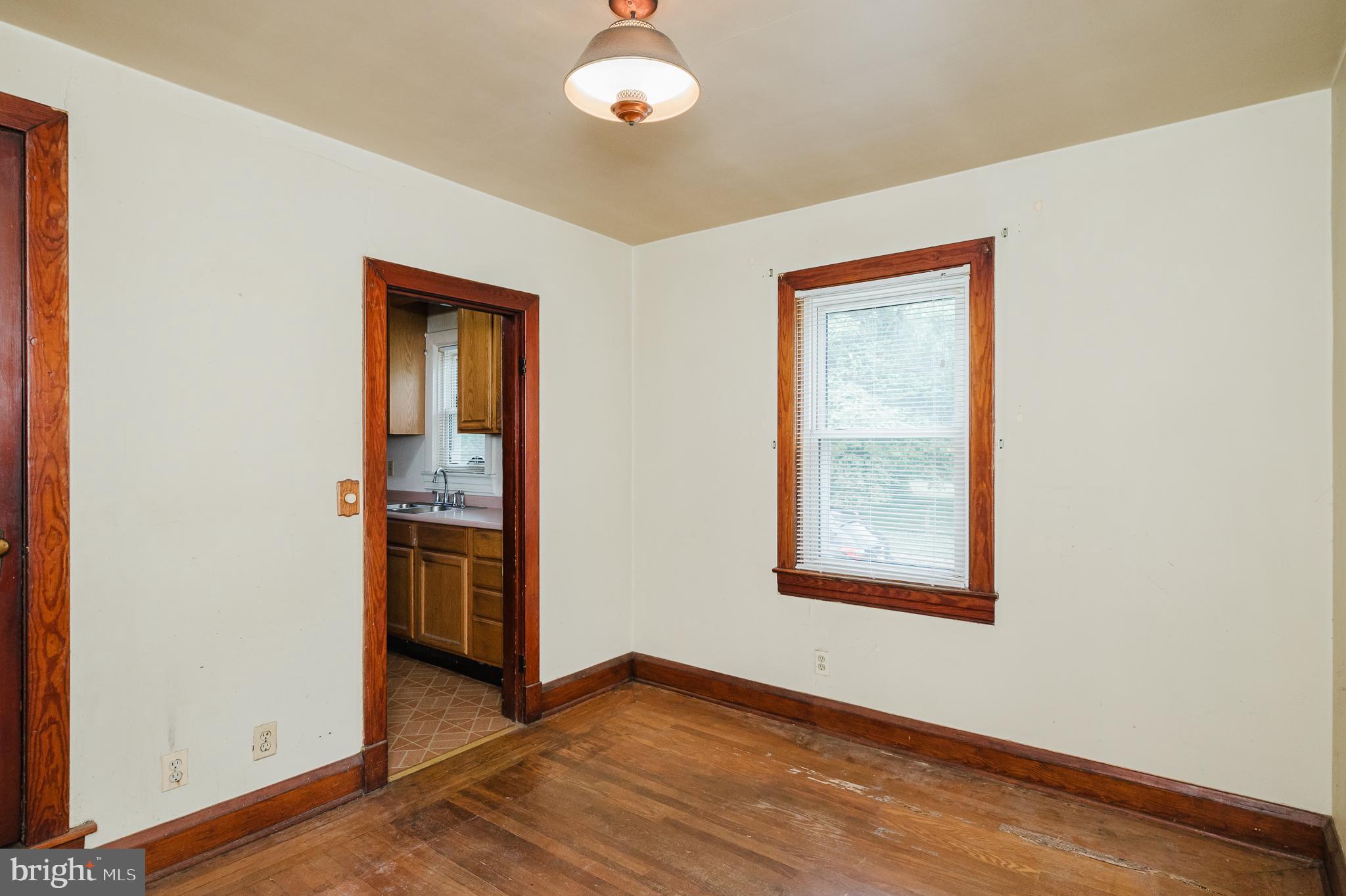 501 Middle River Road Baltimore, MD 21220 - Photo 10 of 39