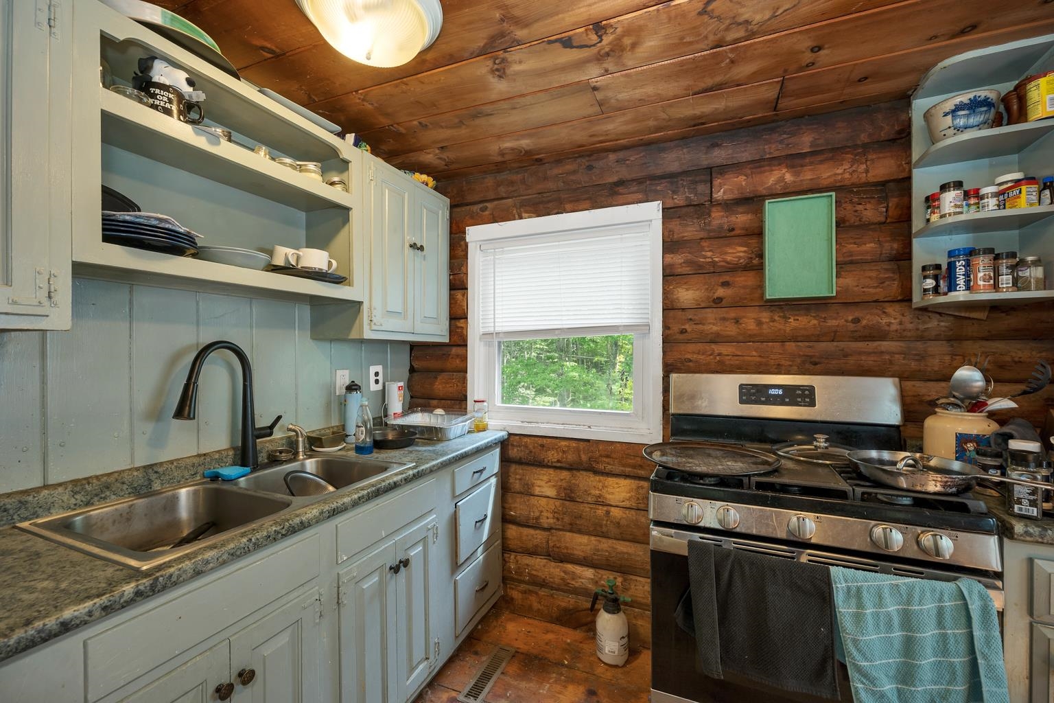 107 Orchard Hill Road Barrington, NH 03825 - Photo 2 of 21