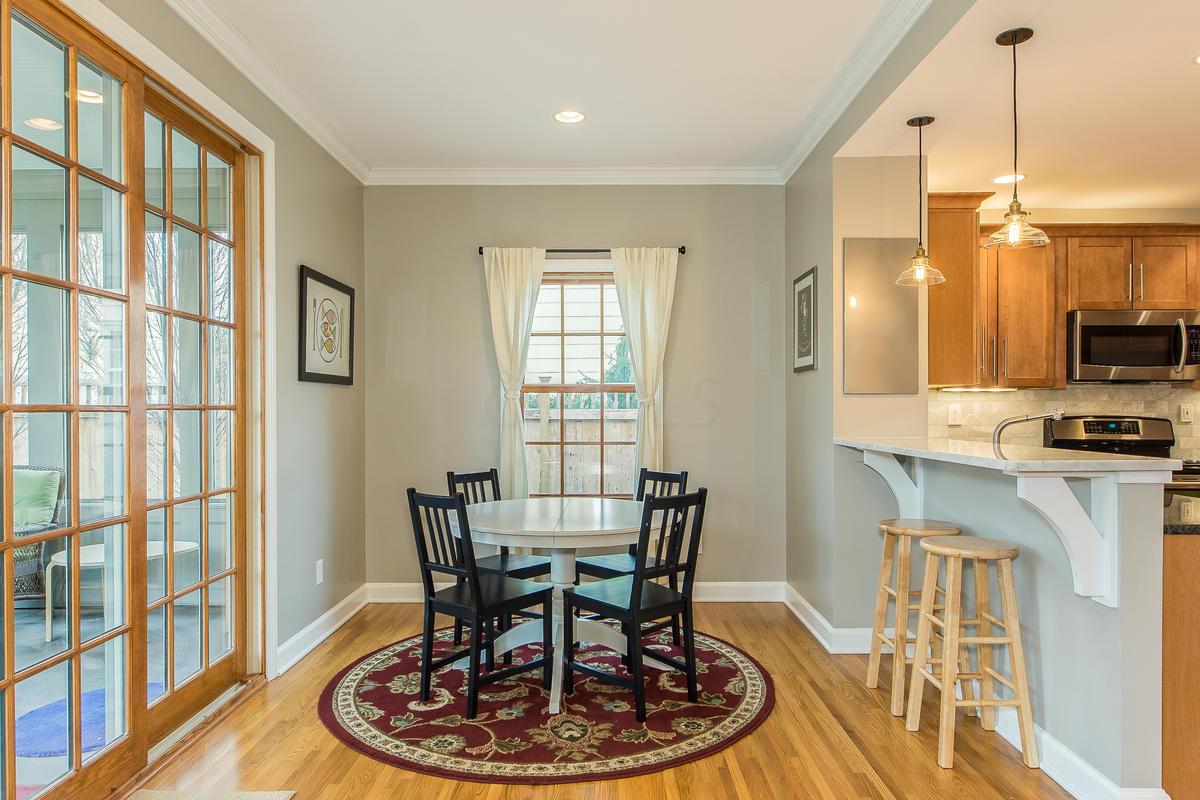 2011 Beverly Road Columbus, OH 43221 - Photo 11 of 30 Gallery Image 11