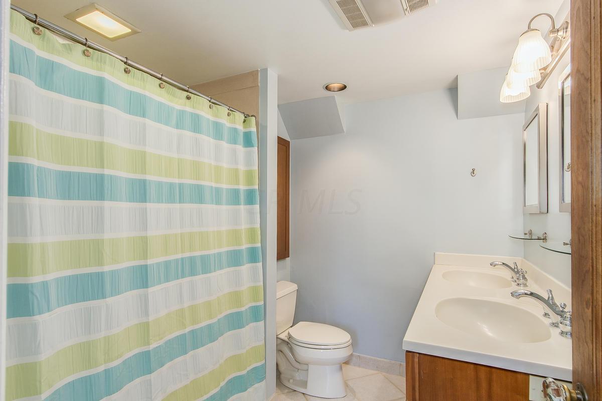 2011 Beverly Road Columbus, OH 43221 - Photo 26 of 30 Gallery Image 26