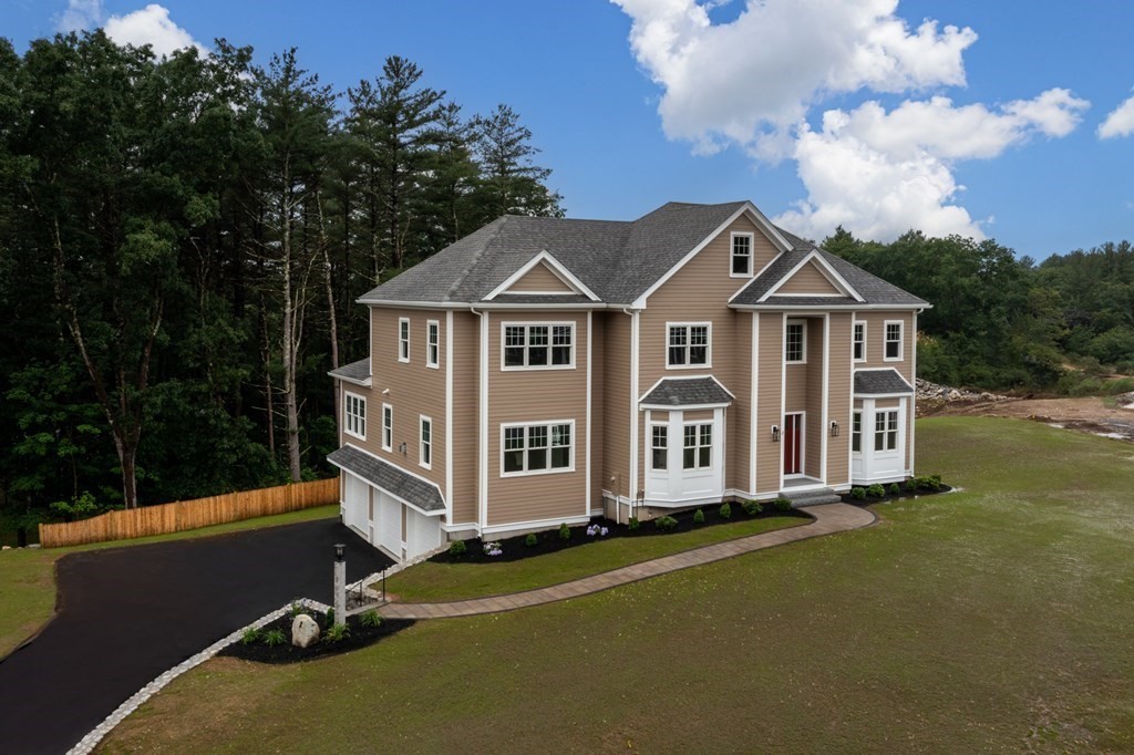 2 Woodcutter Road North Reading, MA 01864 - Photo 3 of 38 Gallery Image 3