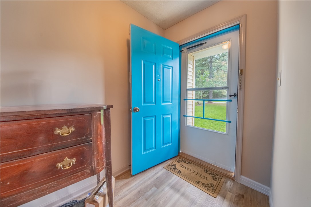 8855 Marlfield Road Gloucester, VA 23061 - Photo 8 of 28 Foyer - digitally decluttered