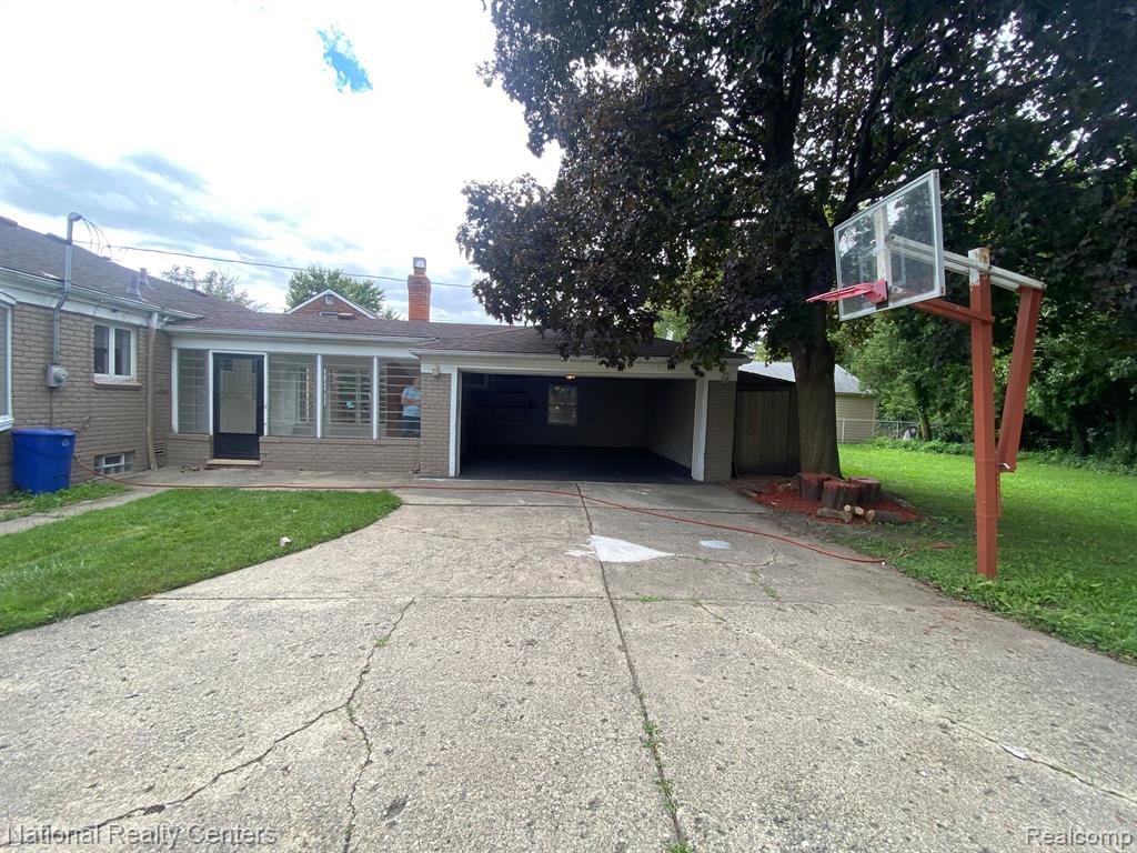 426 Moross Road Grosse Pointe, MI 48236 - Photo 33 of 36
