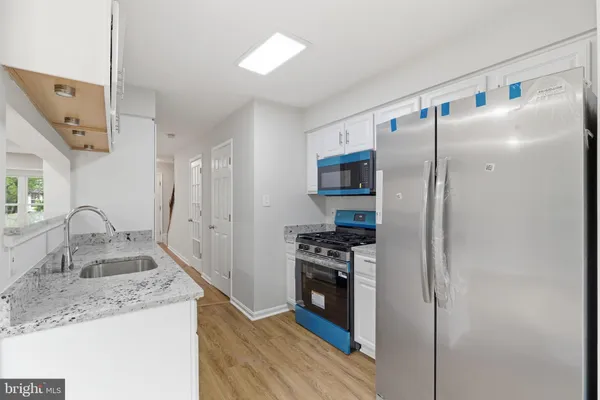$575,000 | 22009 Guilford Station Terrace, Sterling, VA 20166