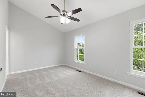 $575,000 | 22009 Guilford Station Terrace, Sterling, VA 20166
