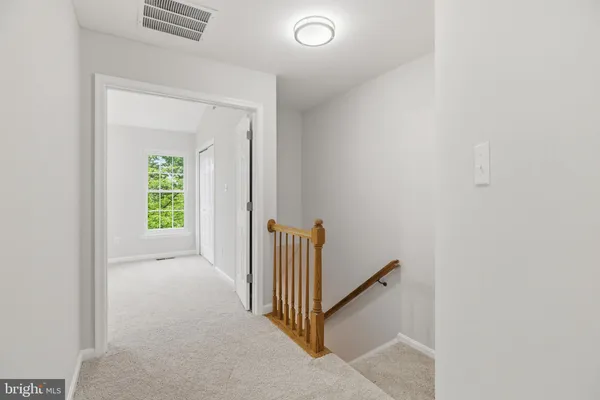 $575,000 | 22009 Guilford Station Terrace, Sterling, VA 20166