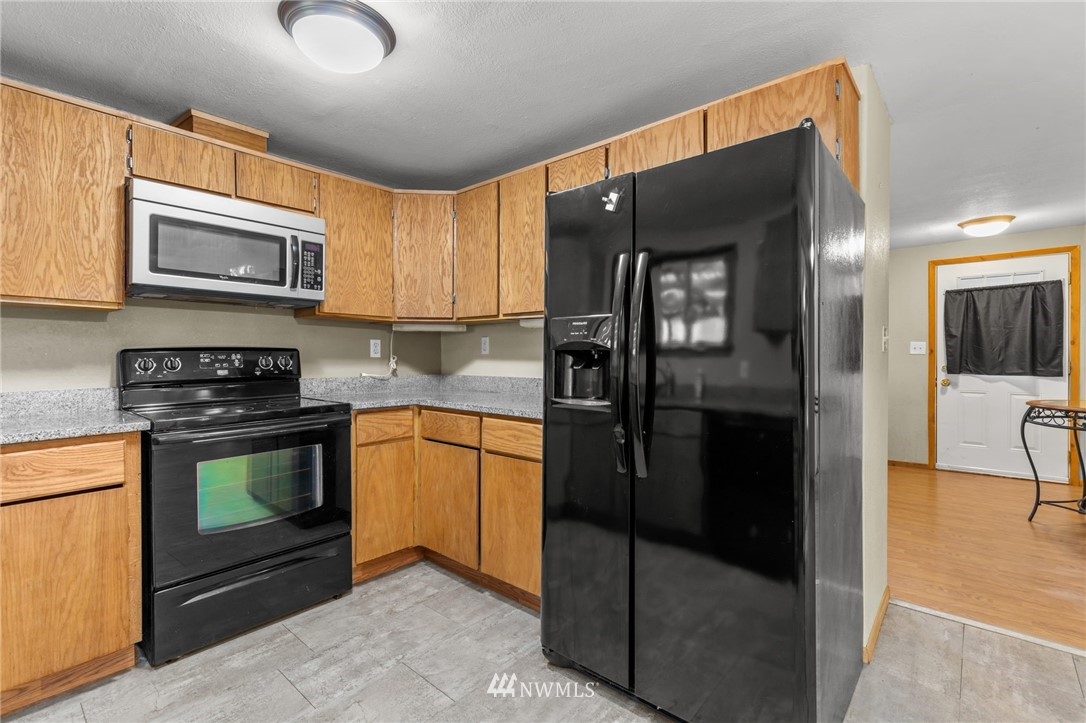 4405 Southwest County Line Road Port Orchard, WA 98367 - Photo 12 of 33 Gallery Image 12