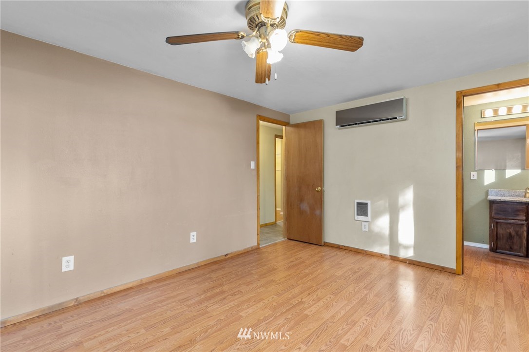 4405 Southwest County Line Road Port Orchard, WA 98367 - Photo 16 of 33 Gallery Image 16
